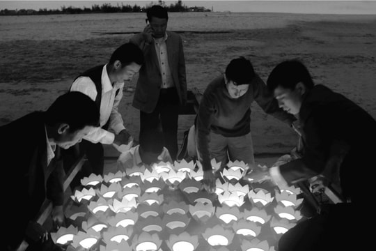 Cặp bánh chưng trên bàn thờ liệt sỹ Gạc Ma quê Nghệ An