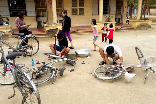 Chuyện những thầy giáo lên Facebook xin xe đạp cũ tặng học sinh nghèo 