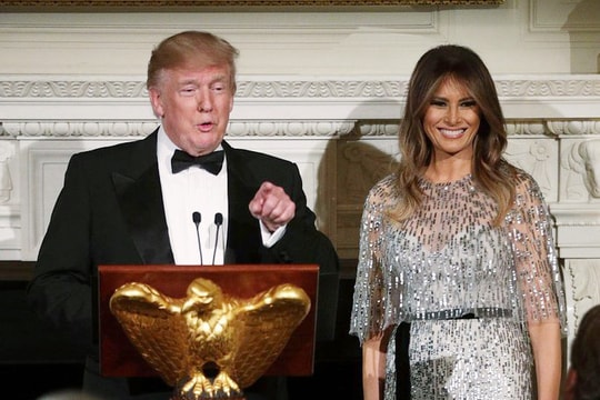 Bóc giá những bộ váy đẳng cấp của Đệ nhất phu nhân Mỹ Melania Trump