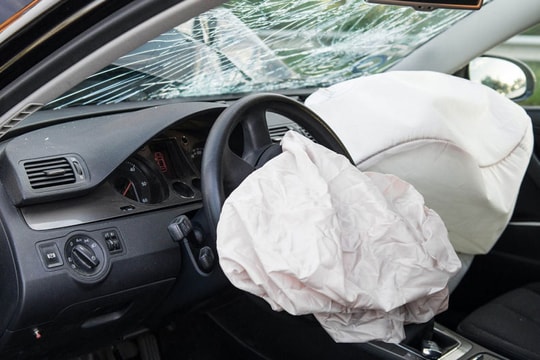 Mua ô tô mới, có nhất thiết phải lắp thêm option?