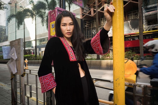 Người đẹp top 10 Hoa hậu Hoàn vũ tiết lộ về 'gạ tình' trong nghề mẫu