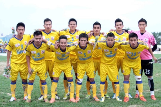 Tiền vệ Khắc Ngọc và chiếc “chìa khóa vàng” gõ cửa ĐTQG