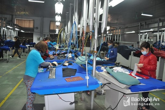 Thông qua kế hoạch tổ chức kỷ niệm 70 năm Ngày Bác Hồ ra lời kêu gọi Thi đua ái quốc