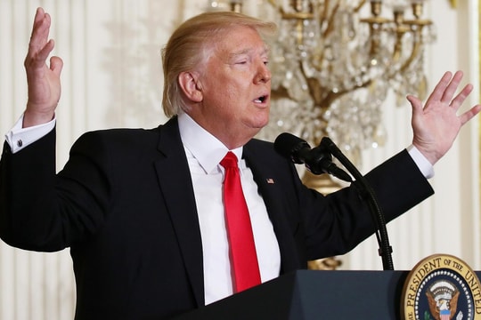 Cựu quan chức thời Tổng thống Bill Clinton lo lắng trước chính sách đối ngoại của Trump