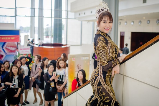 Phi Thanh Vân nóng bỏng tại Đại hội thẩm mỹ quốc tế