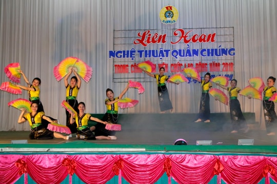 Hơn 200 diễn viên tham gia Liên hoan nghệ thuật quần chúng huyện Tương Dương