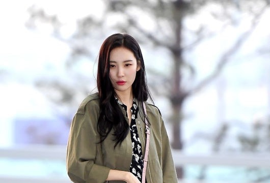 Nữ thần tượng Hàn có đôi chân xấu tỷ lệ nghịch với nhan sắc xinh đẹp