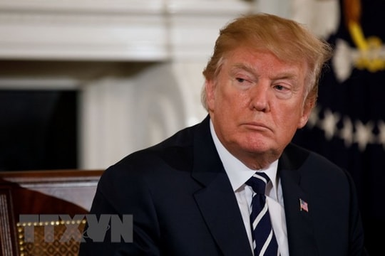 Tổng thống Donald Trump cân nhắc trục xuất một số nhà ngoại giao Nga