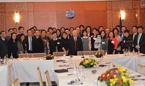 Tổng Bí thư mong trí thức trẻ Việt tại Pháp luôn hướng về nguồn cội