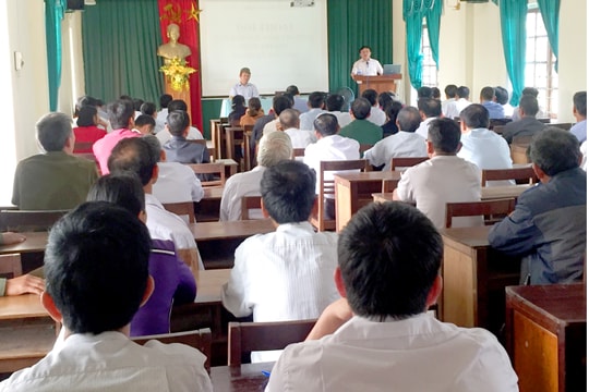 Lãnh đạo huyện Đô Lương đối thoại với 200 cán bộ, bí thư, xóm trưởng