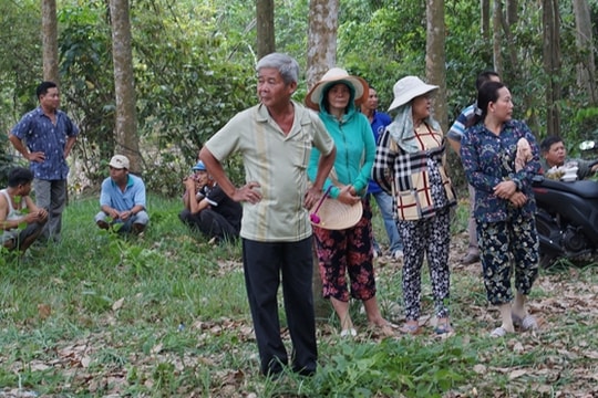 Người phụ nữ bị chồng sát hại, đốt cháy đen