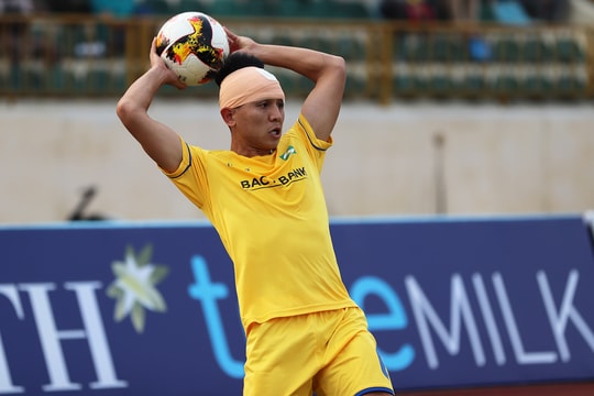 Làm khách xứ Thanh, SLNA không thắng là nguy!