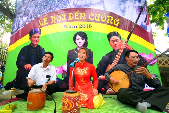 Về hội Đền Cuông nghe hát ca trù