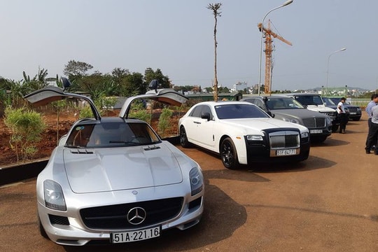 Dàn siêu xe ai cũng mơ ước của ông Đặng Lê Nguyên Vũ