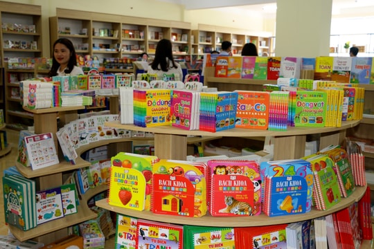 Khai trương Siêu thị sách & thiết bị giáo dục tại Thành phố Vinh
