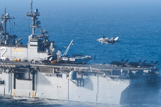 Mỹ đưa tàu khu trục chở F-35B tập trận với Hàn Quốc