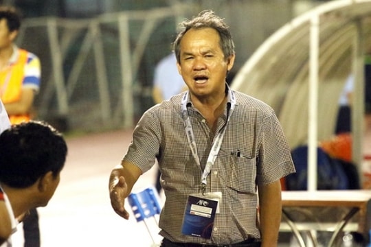 Bầu Đức phản ứng sốc, rút “người nhà” khỏi VFF