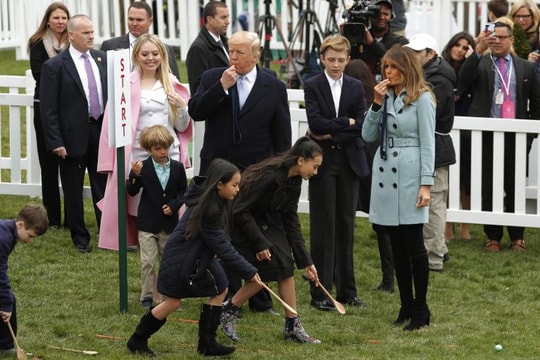 Hình ảnh ấn tượng của đại gia đình Tổng thống Trump trong Lễ Phục sinh 2018 tại Nhà Trắng