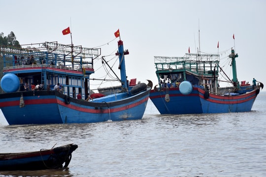 Hàng trăm tàu “khủng” giá chục tỷ đồng của ngư dân Nghệ An