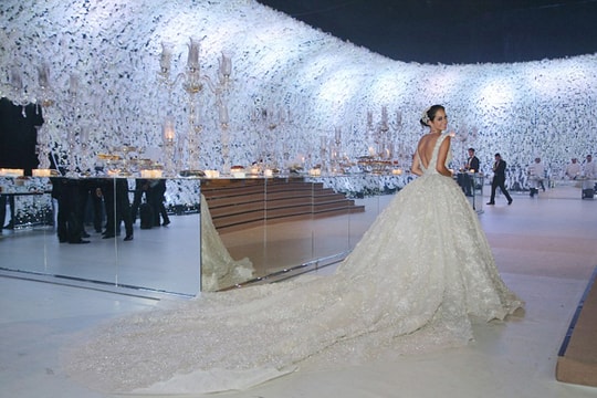 Hà Nội yêu cầu cán bộ không tổ chức cưới ở khách sạn 5 sao