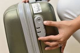 Nhân viên sân bay Tân Sơn Nhất trộm tài sản hành khách