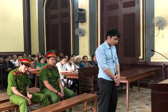 Đâm chết đồng nghiệp chỉ vì chuyện không đi đám ma