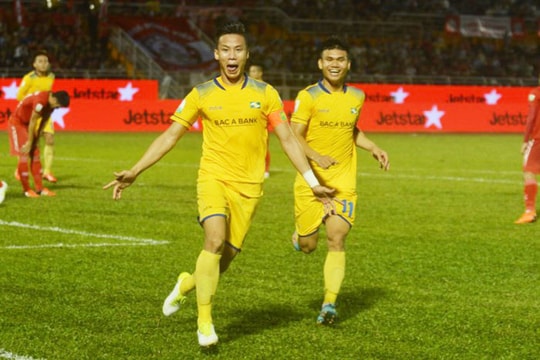 TP.HCM 0 - 2 SLNA: Vui trong thấp thỏm