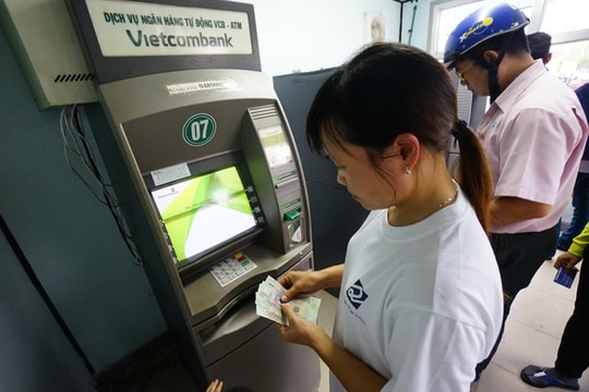 Có thể bấm ngược mã PIN ATM để chống cướp?