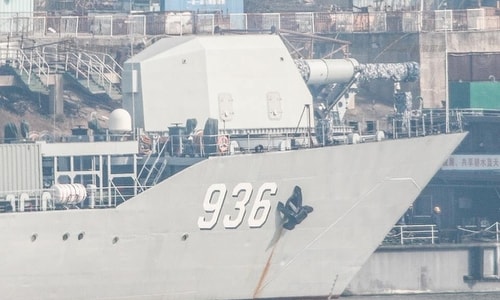 Mẫu pháo điện từ trên tàu chiến bị nghi là “đòn gió” của Trung Quốc