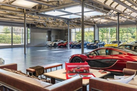 Gara ô tô 10 triệu USD xịn ngang căn hộ