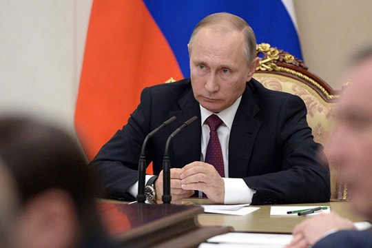 Ông Putin sa thải 11 tướng  sau tái đắc cử