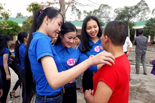 Người đẹp xứ Lường với hoạt động thiện nguyện tại Trung tâm Bảo trợ Xã hội