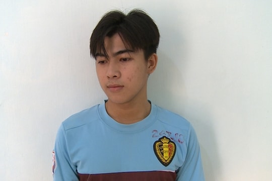 Đâm bạn tử vong, nam sinh lớp 11 bị bắt giam