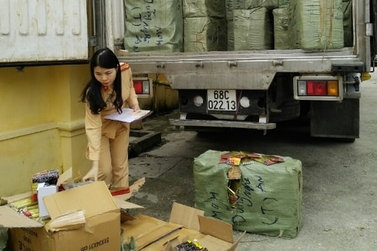 Bắt giữ 73.300 quả pháo lậu chở vào Nghệ An tiêu thụ