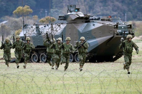 Nhật tính toán gì khi kích hoạt thủy quân lục chiến?