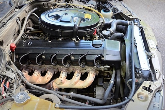 Tránh để mất tiền oan khi ô tô bị chảy dầu