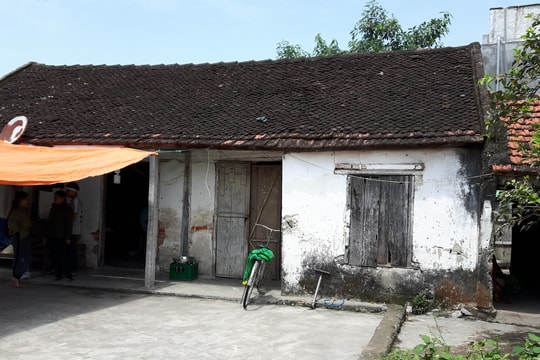 Tai họa ập đến gia đình nghèo khó và bệnh tật