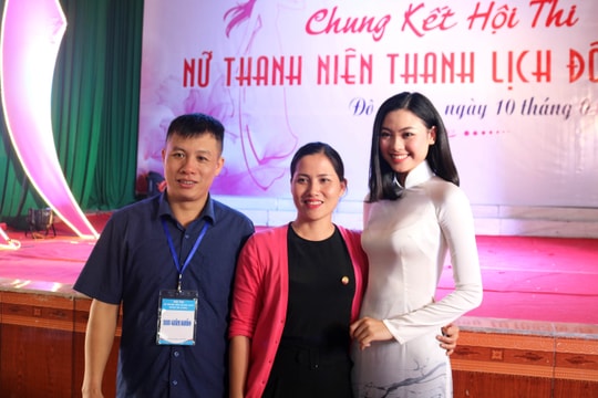  Đào Thị Hà rạng rỡ làm giám khảo tại cuộc thi người đẹp Đô Lương