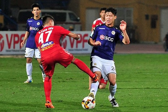 Nghệ thuật “trảm quân” của bầu Đức