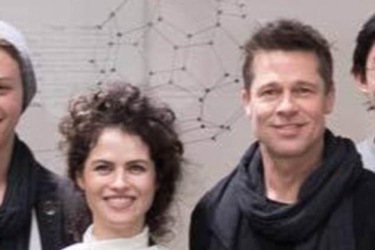 Lộ ảnh Brad Pitt bên 'bạn gái tin đồn' kém 12 tuổi