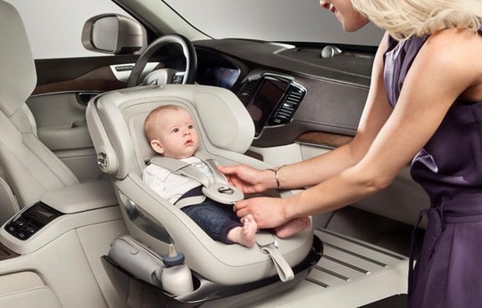 Bí quyết chọn mua ghế ngồi xe hơi an toàn cho trẻ