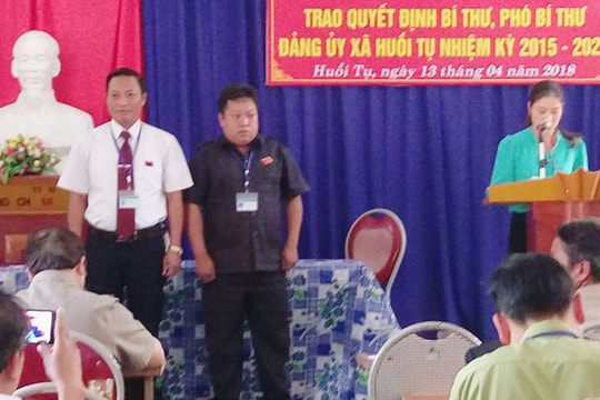 Kỳ Sơn bổ nhiệm Bí thư và Phó bí thư Đảng ủy xã Huồi Tụ