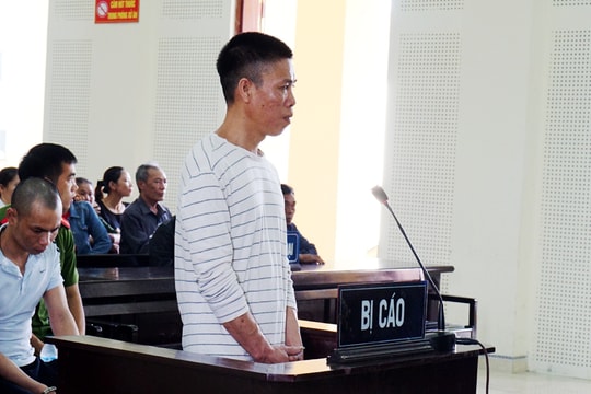 Gã thợ mộc không ngán cơm tù