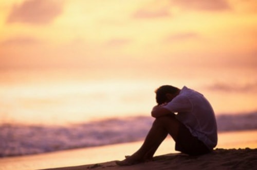 Vì tôi để bao cao su trong ví mà em đòi chia tay