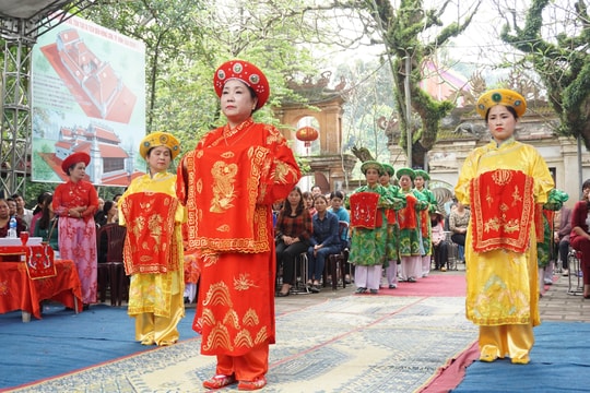 Linh thiêng lễ giỗ Đức Thánh Mẫu Liễu Hạnh