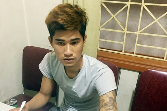 Nam thanh niên liều lĩnh dùng xe máy cướp dây chuyền vàng