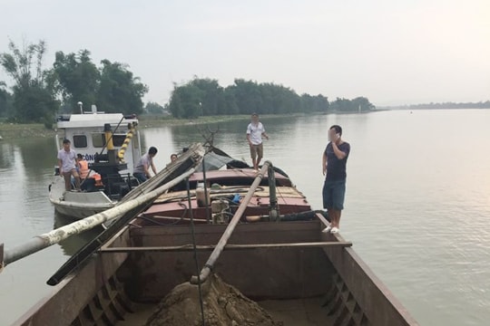 Vụ chống người thi hành nhiệm vụ trên sông Lam: Chính quyền xã không hợp tác!