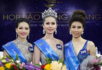 Người đẹp 19 tuổi đăng quang Hoa hậu Biển Việt Nam toàn cầu