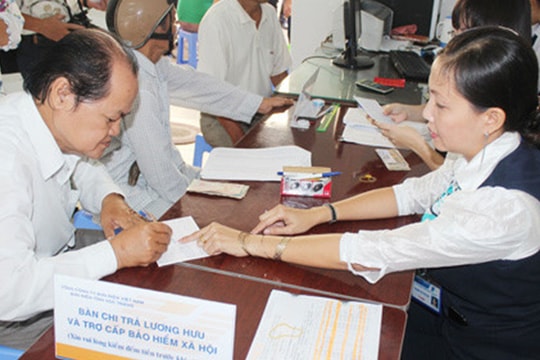 Hai phương án tăng tuổi nghỉ hưu trình Hội nghị T.Ư 7