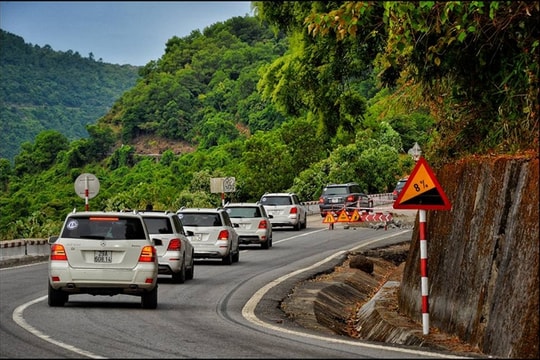 8 lưu ý đi chơi xa bằng ô tô theo đoàn